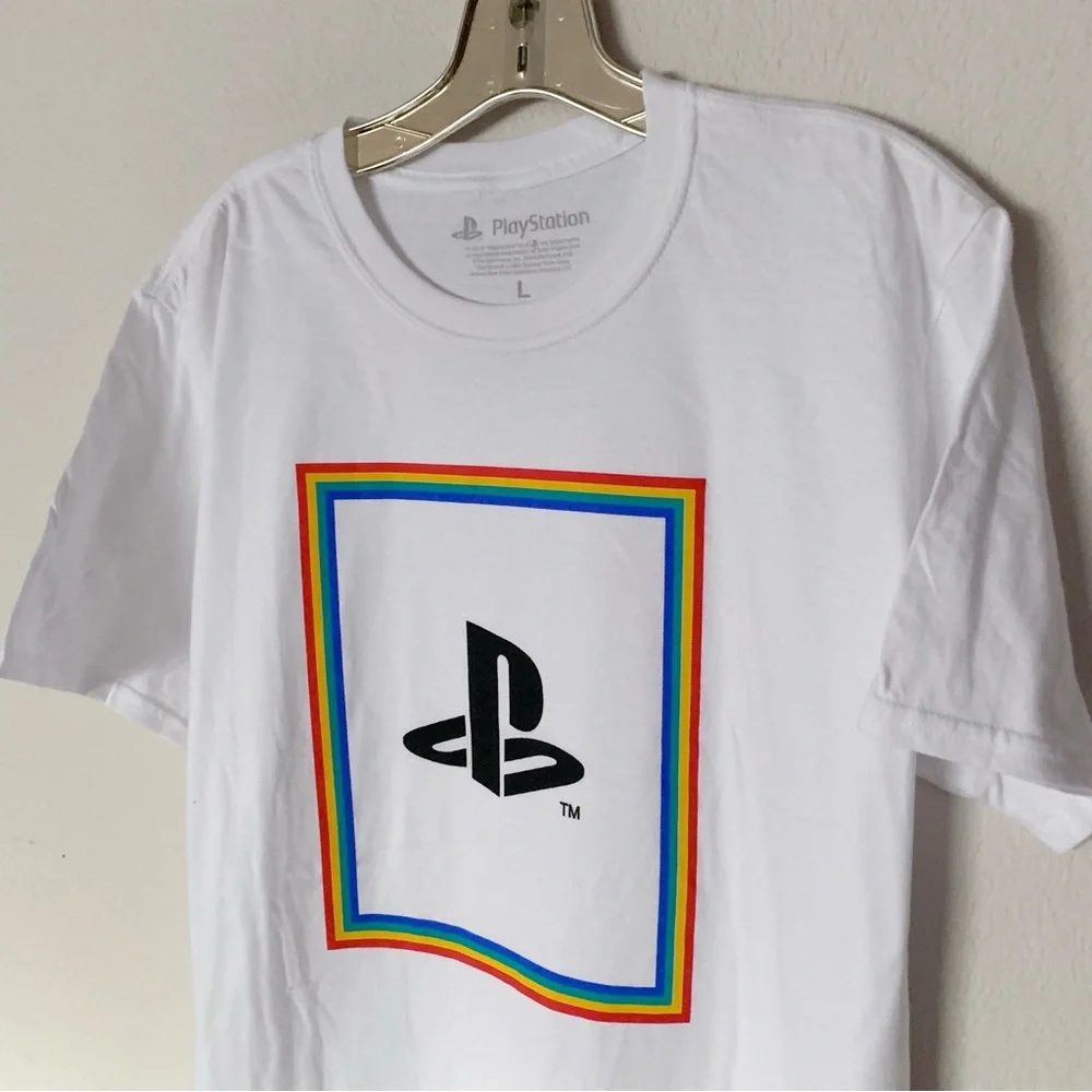 NWOT PlayStation graphic tee